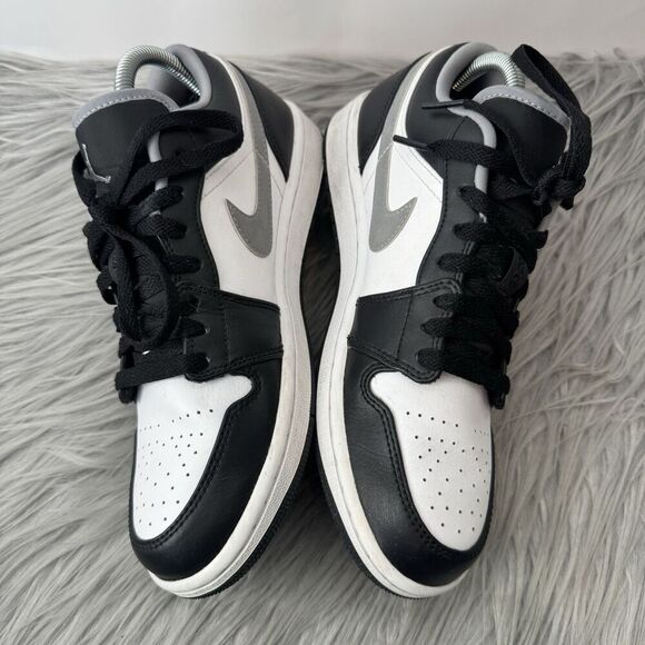 Nike Air Jordan 1 Low Black Medium Grey Size 7.5 - Picture 6 of 16